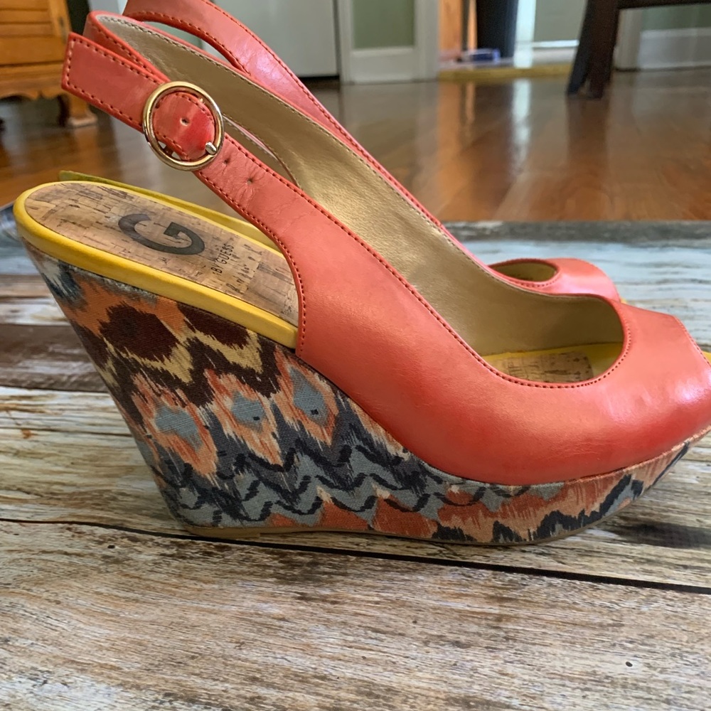 Guess wedges